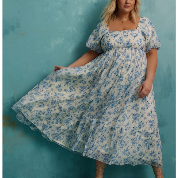 Plus Blue Floral Maxi Dress main image 1
